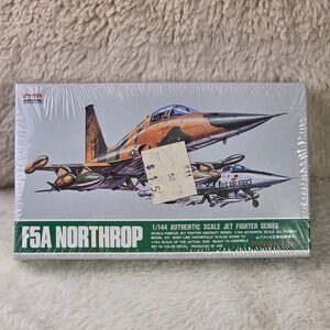 ARI 1:144‎ Scale F5A Northrop Authentic Jet Fighter Model Kit A392 100